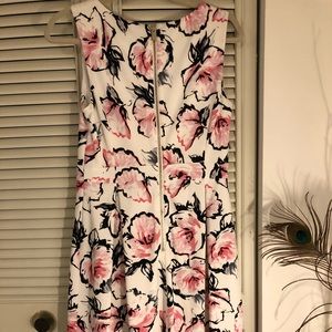 Karl Lagerfield A-line dress. Gorgeous lines and feminine print. EUC